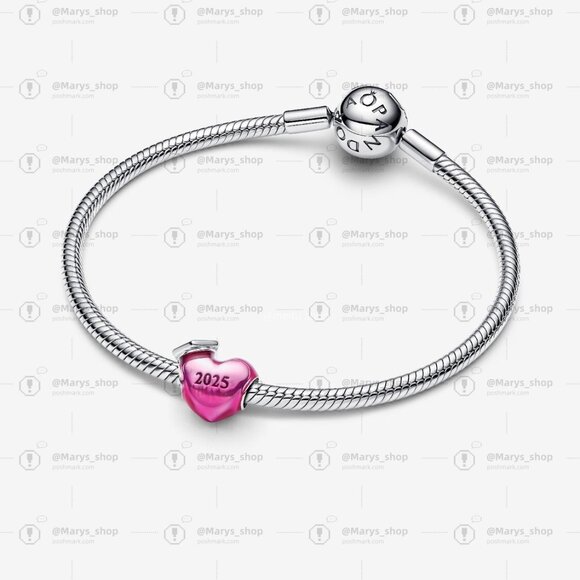 Pandora Graduation 2025 Heart Charm - Picture 3 of 6